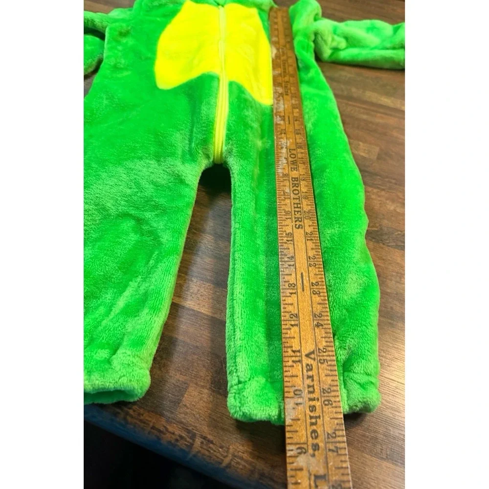 Soft fuzzy toddler dinosaur Halloween costume with tail.Jersey lining. Sz 18/24m